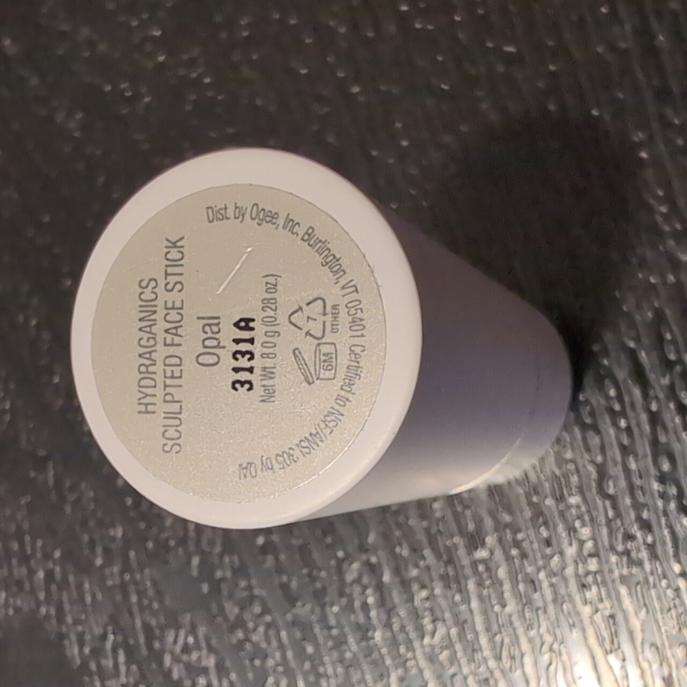 Ogee Sculpted Face Stick- OPAL - Picture 3 of 3